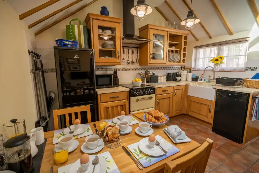 Farmhouse style kitchen at All Seasons Cottage Breaks - Corner Cottage