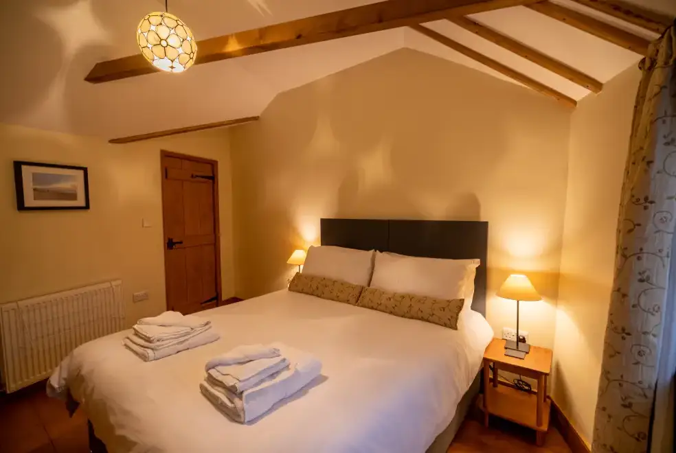 Bedroom at All Seasons Cottage Breaks - Corner Cottage