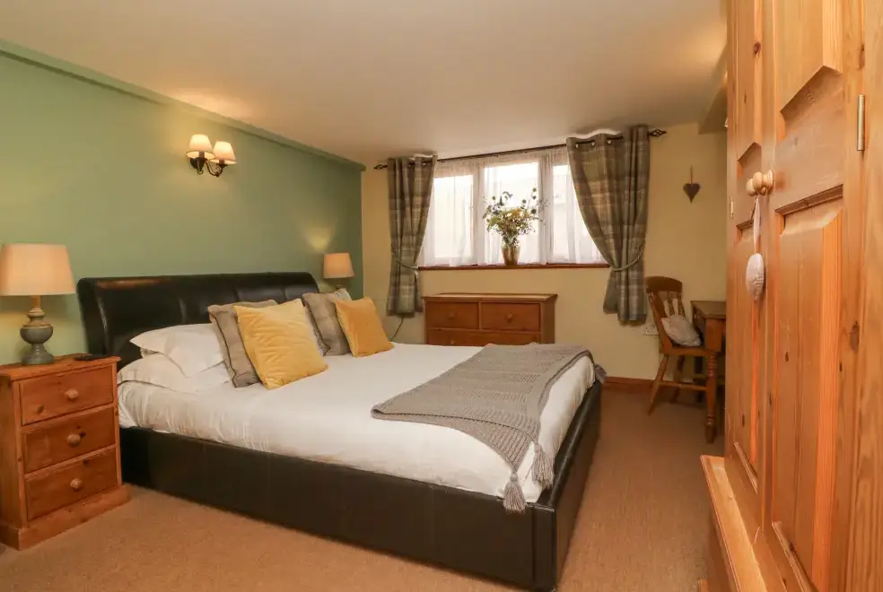 Bedroom at Apple Barn