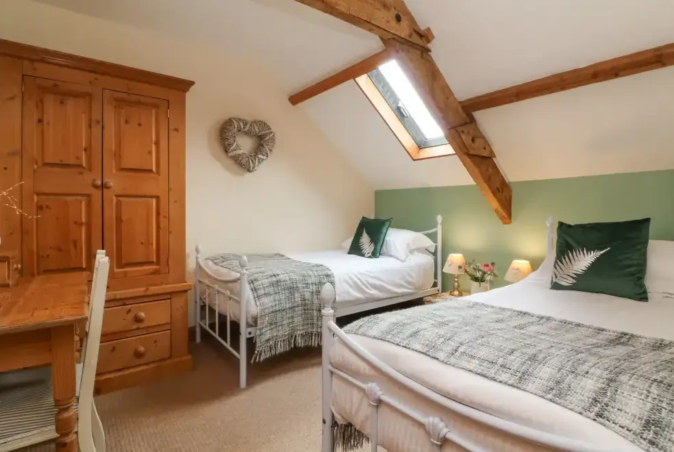 Bedroom at Apple Barn