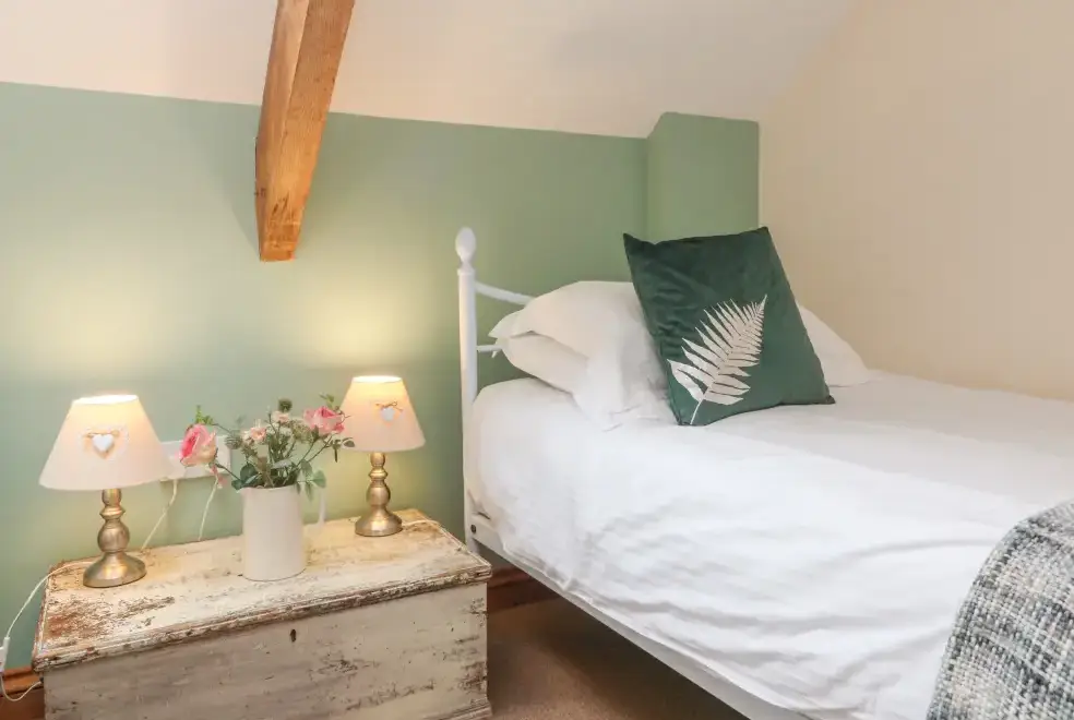 Bedroom at Apple Barn