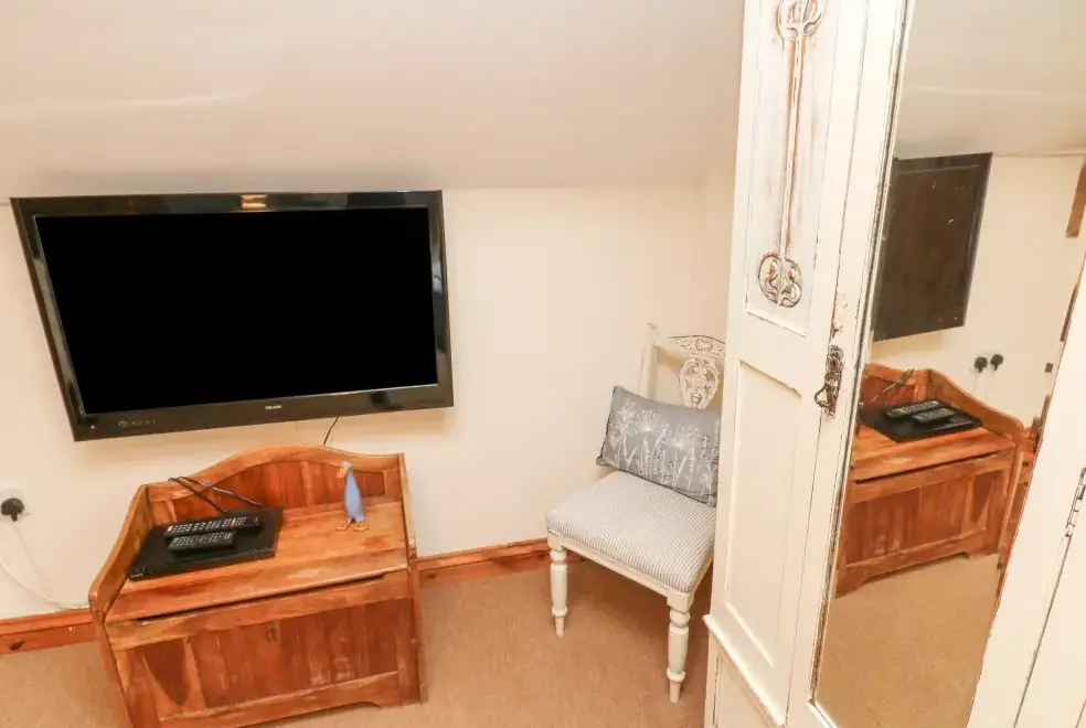 Desk area at Apple Barn