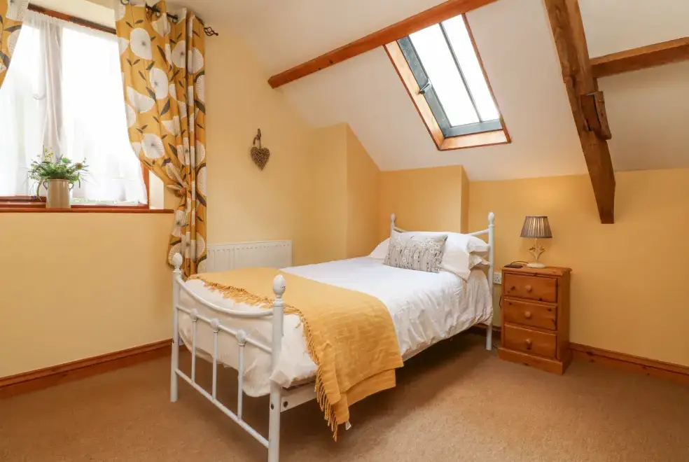 Bedroom at Apple Barn