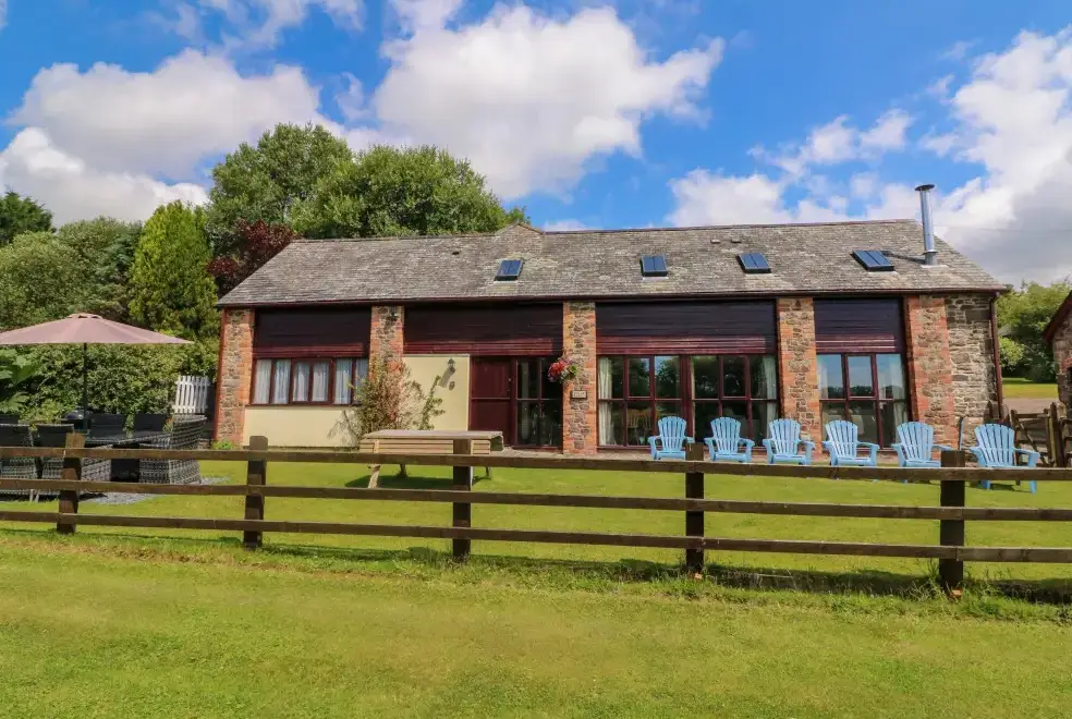 Apple Barn, from the outside