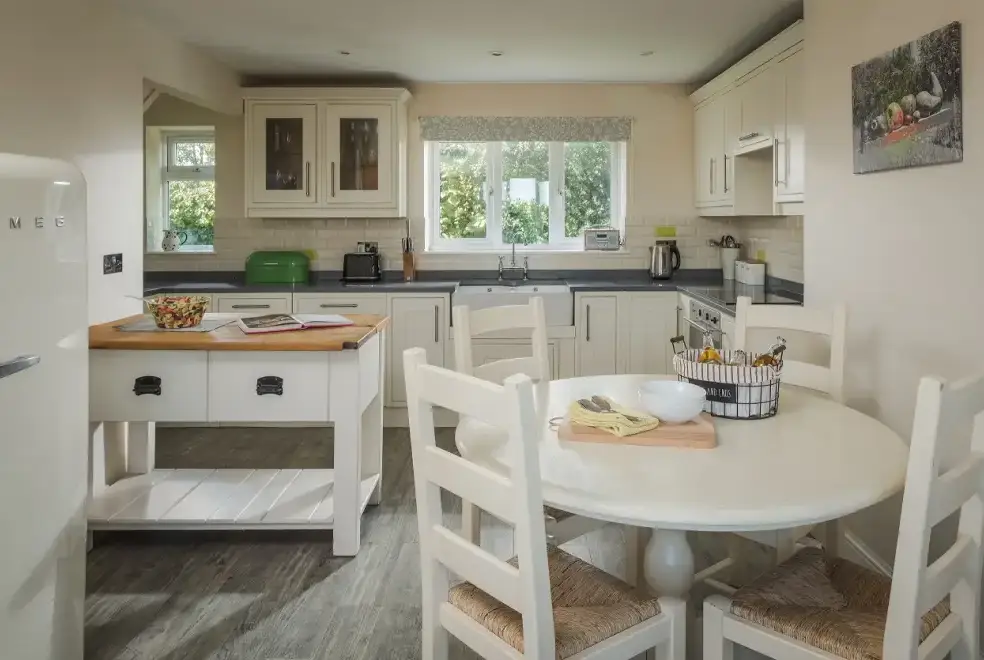 Kitchen/diner at Apple Cottage 