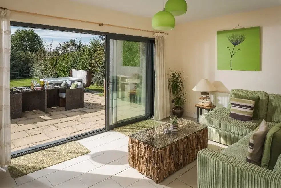 Lounge at Apple Cottage 