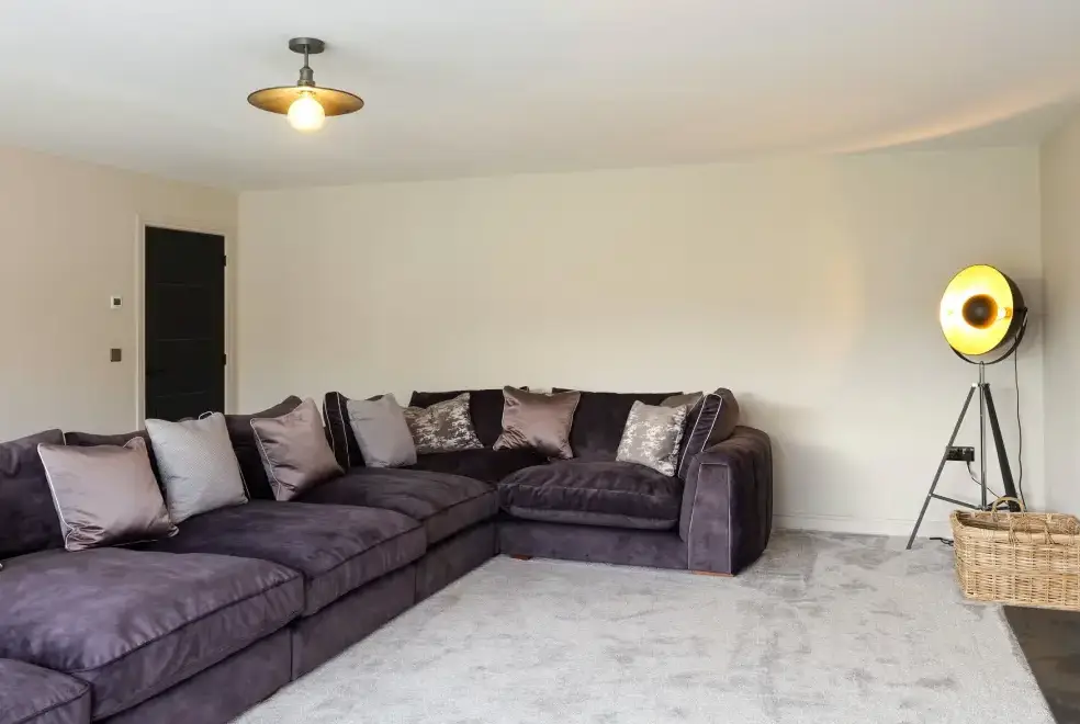 Lounge at Archstone House