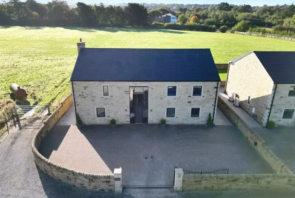Archstone House, from the outside