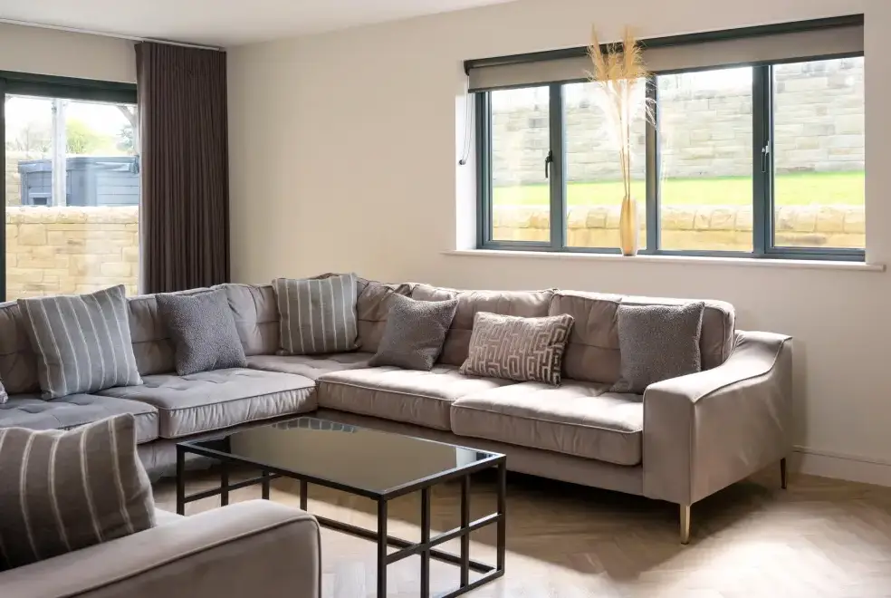 Lounge at Archstone House