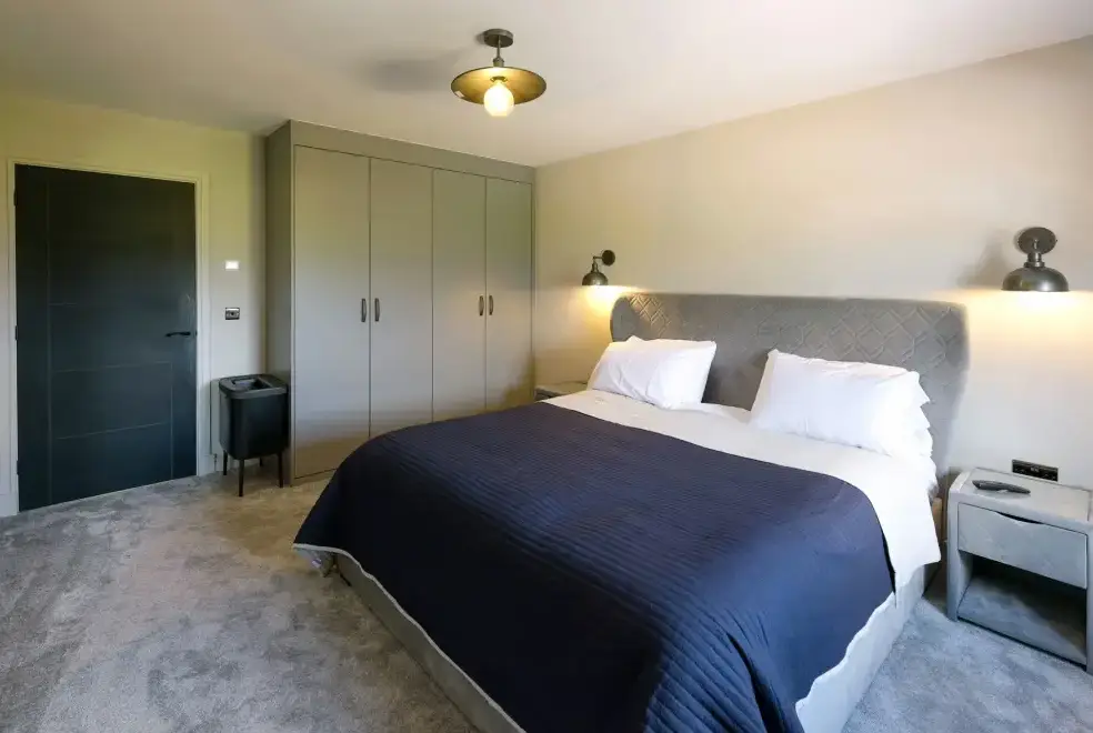 Bedroom at Archstone House