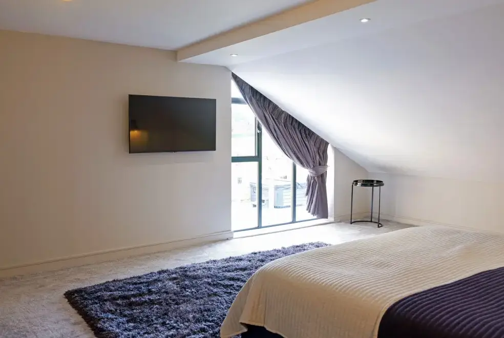 Bedroom at Archstone House