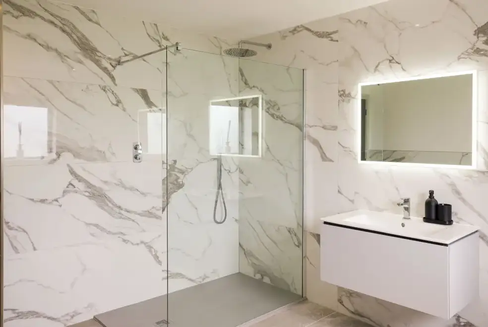 Shower room at Archstone House