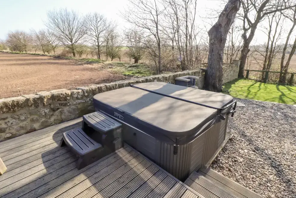 Private Hot Tub at Ash Cottage