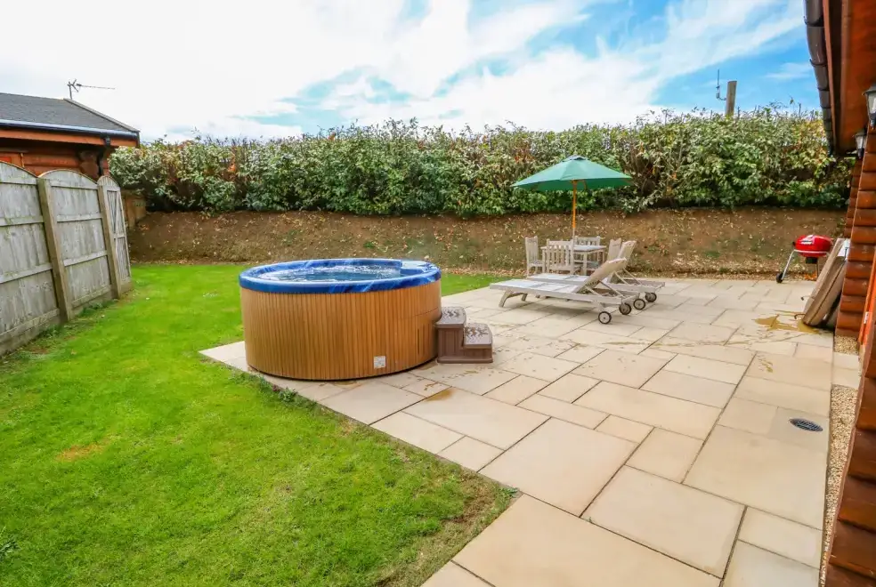 Private Hot Tub at Ash Lodge