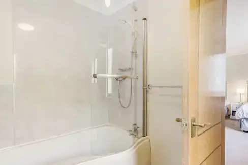 Family bathroom at Askival, Isle of Skye