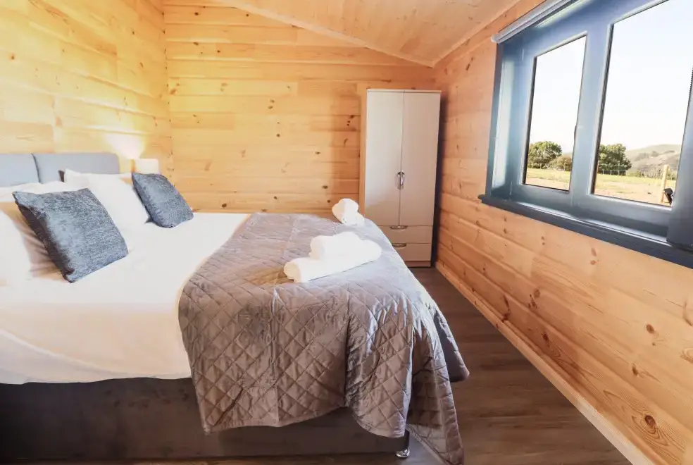 Bedroom at Bacheiddon Log Cabin