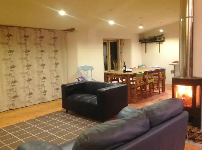 Open plan living area at Balebarn Eco Lodge