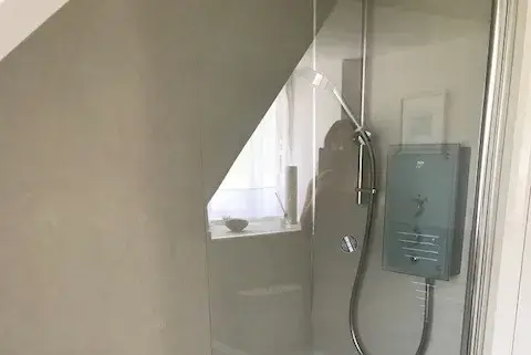 Family bathroom at Barlowenath