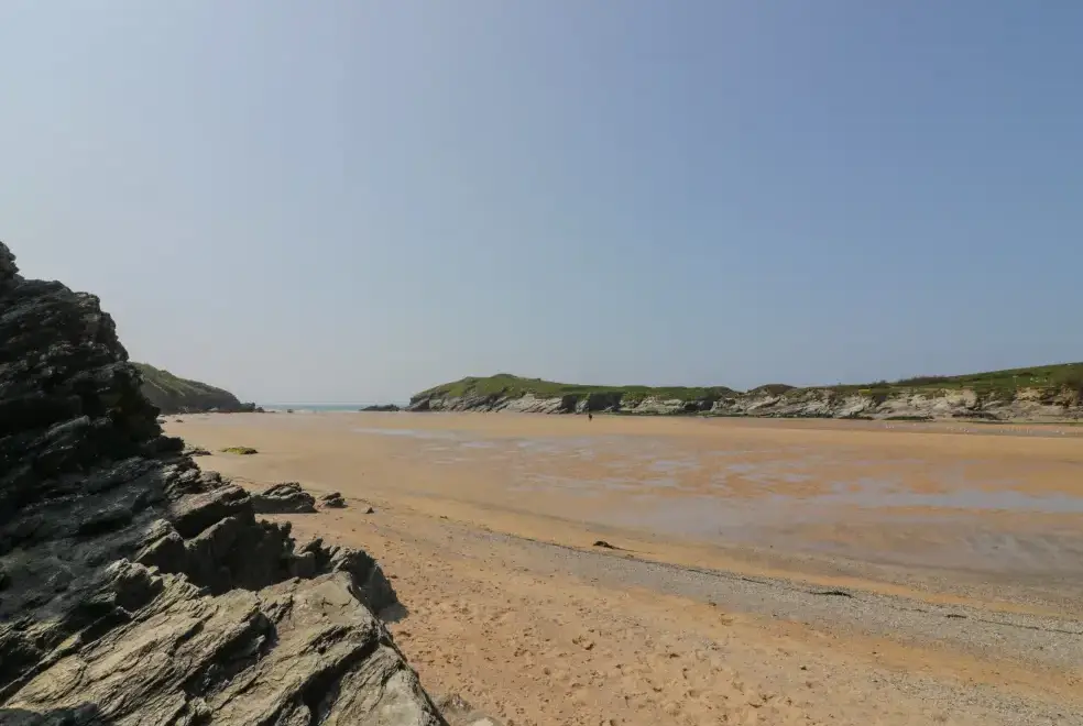 Coastal scenes near Beachcliff