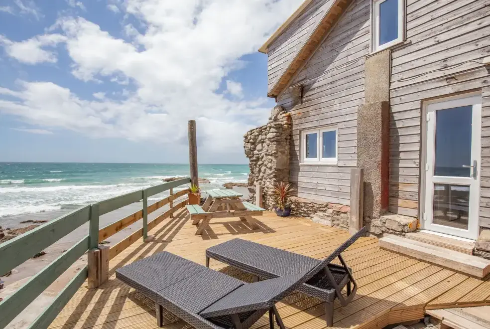 Decked area at Beachcomber's Cottage