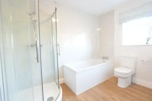 Family bathroom at Bedingfield House, nr Debenham, Suffolk