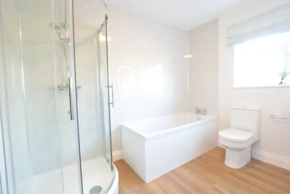 Family bathroom at Bedingfield House, nr Debenham