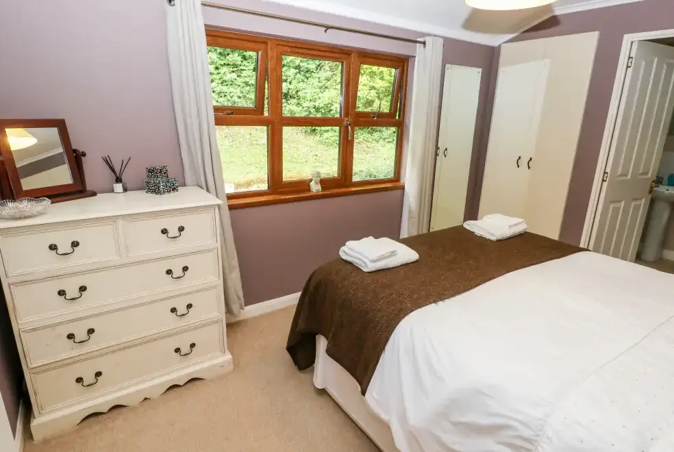 Bedroom at Beeches Countryside Lodge, Wales