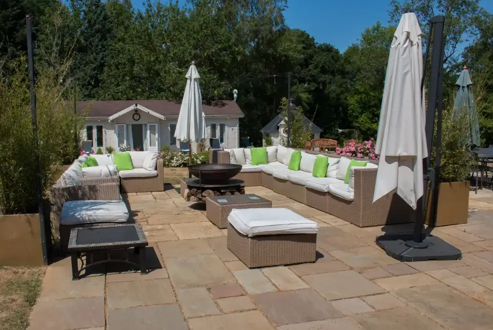 Patio area at Beggars Barn