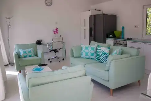 Open plan living area at Beggars Barn, Oxfordshire