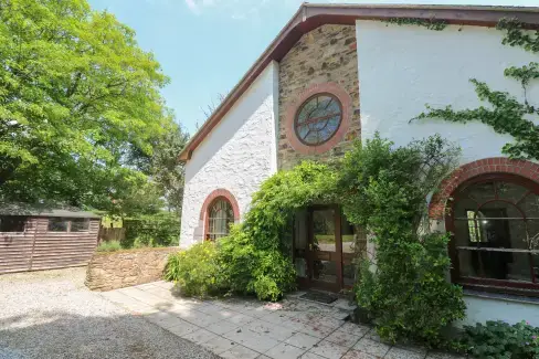 Beggars Roost, Cornwall, from the outside