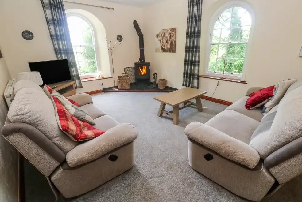 Lounge at Beggars Roost