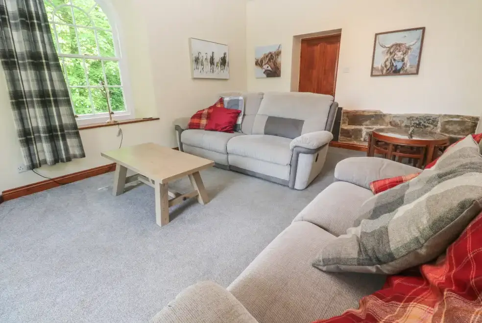 Lounge at Beggars Roost