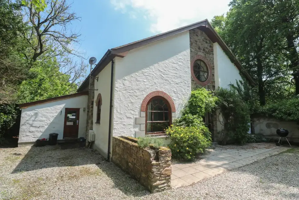 Beggars Roost, from the outside