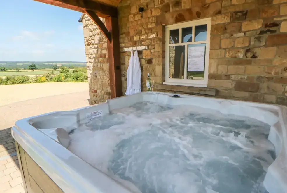 Private Hot Tub at Bell House Barn
