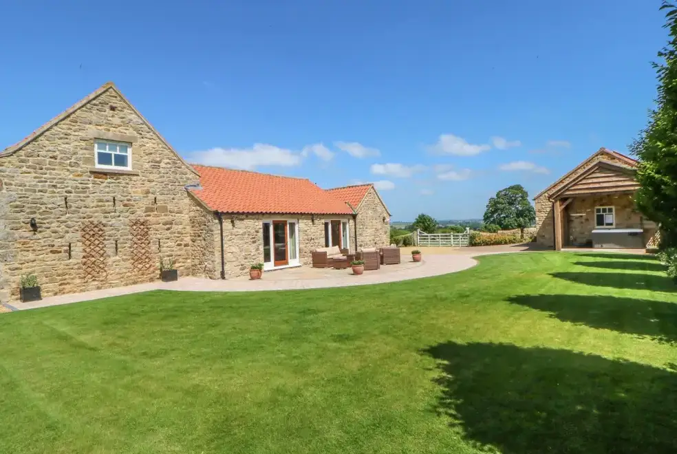 Bell House Barn, from the outside