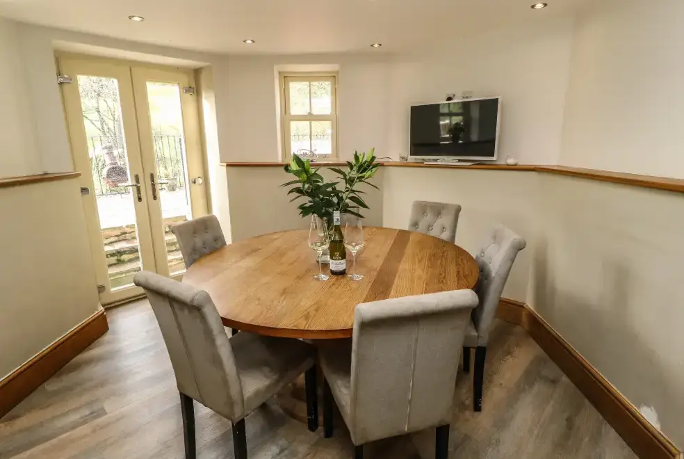 Dining room at Belvedere Farm