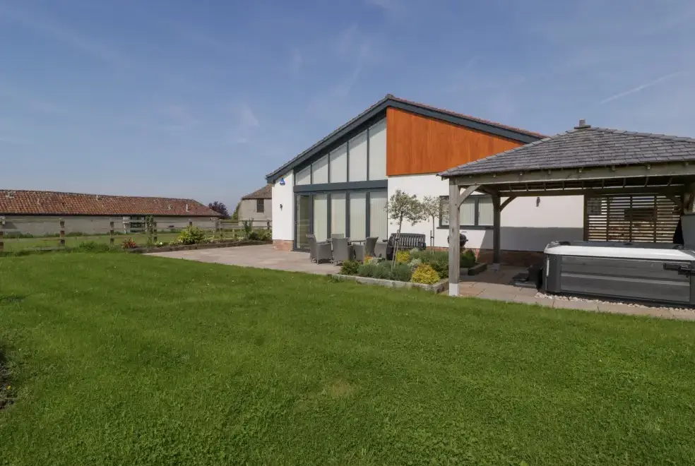 Bilsham Meadows, from the outside