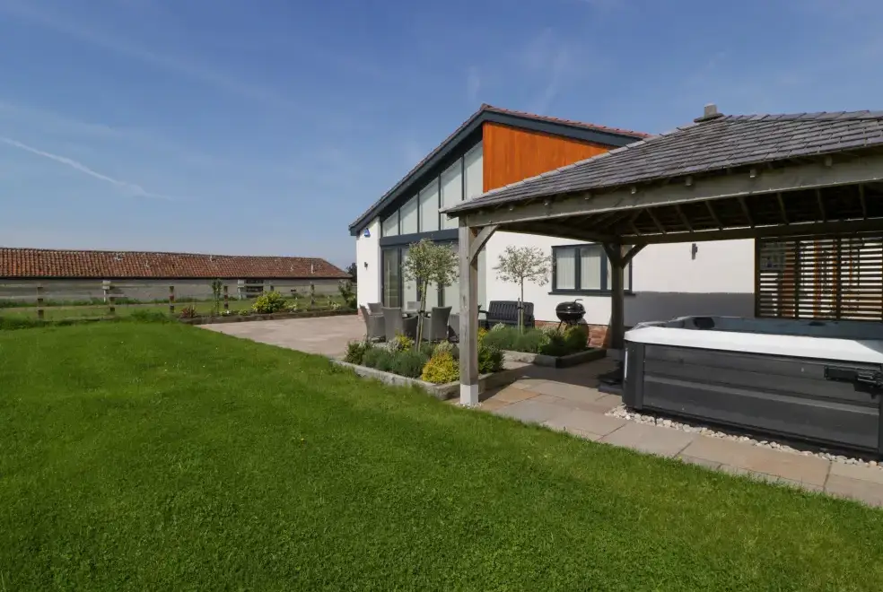 Bilsham Meadows, from the outside