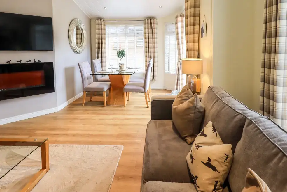 Open plan living area at Black Dog Lodge