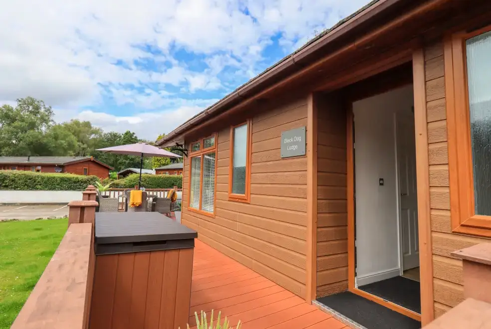 Black Dog Lodge, from the outside