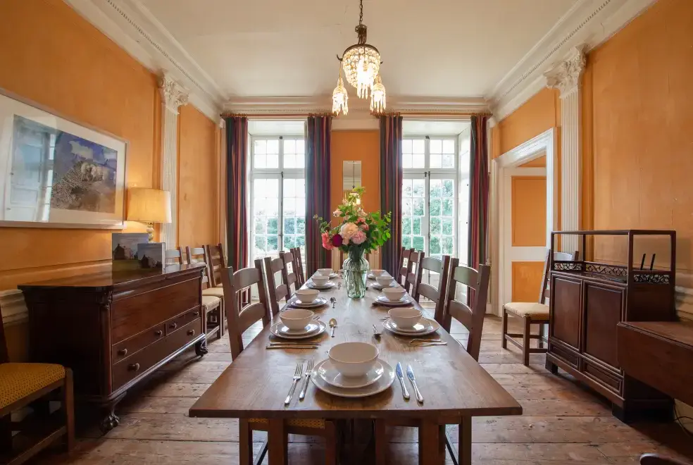 Dining room at Blaenpant Mansion