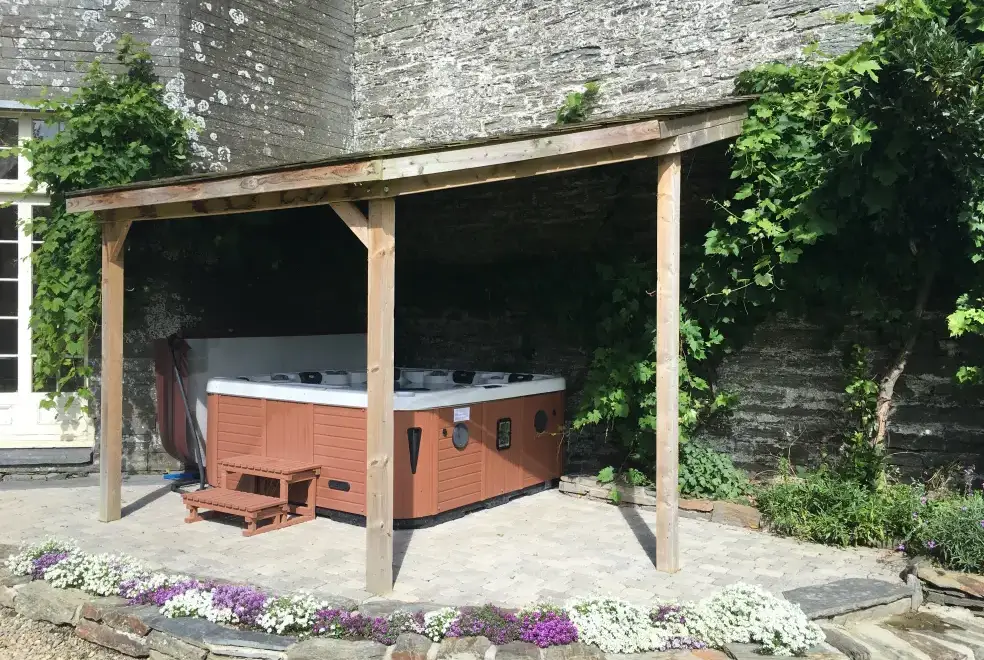 Private Hot Tub at Blaenpant Mansion