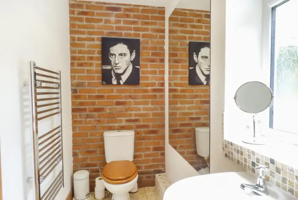 Loo at Blue Oyster Romantic Retreat