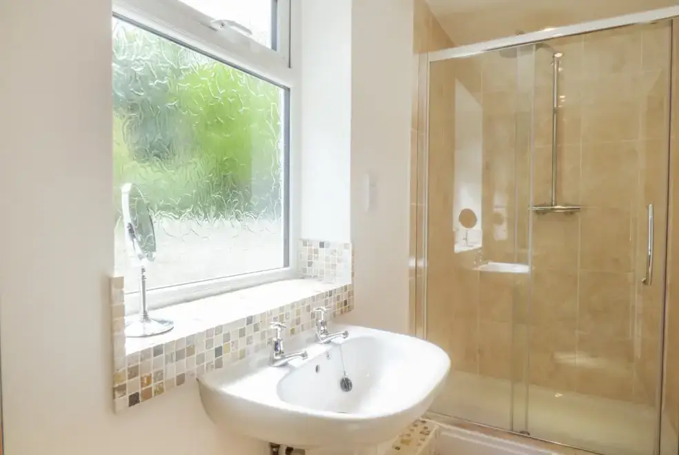 Shower room at Blue Oyster Romantic Retreat