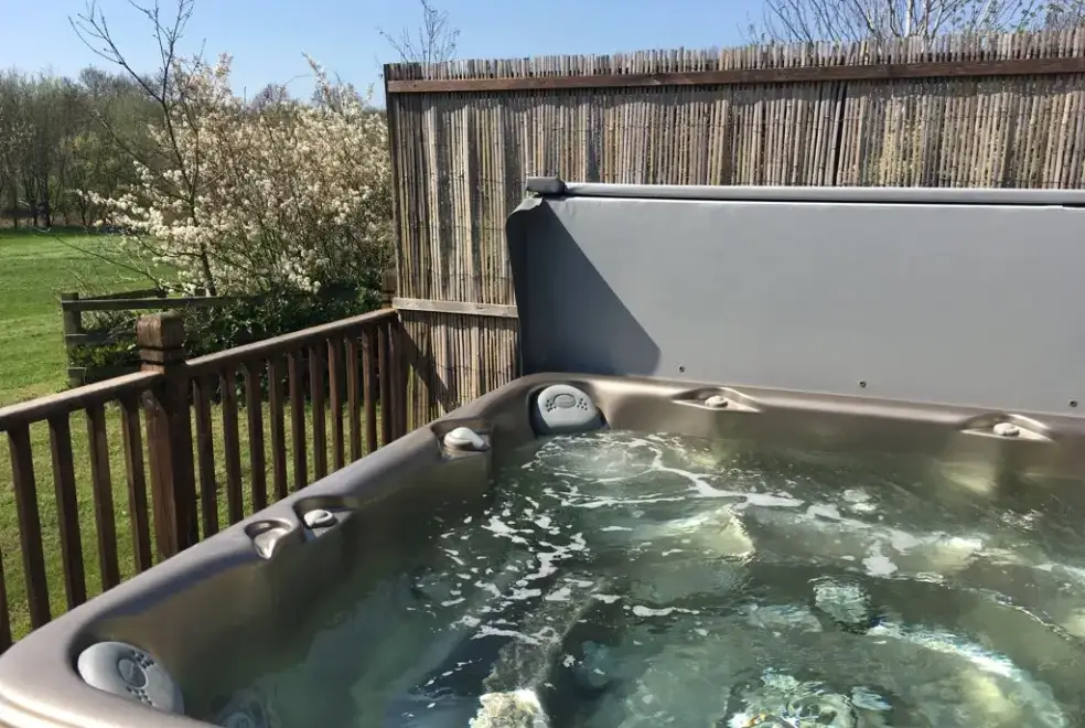 Private Hot Tub at Bluebell Lodge