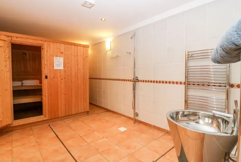 Shower room at Boat House