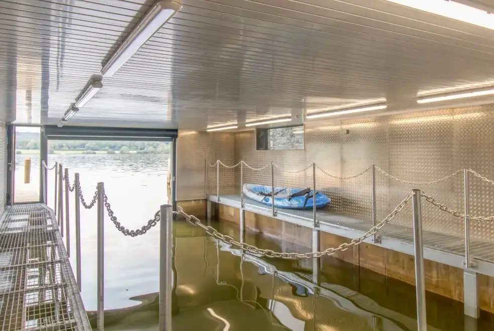 Coastal scenes near Boathouse on the Lake