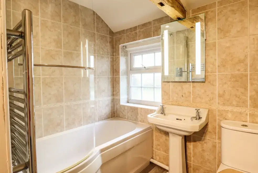 Family bathroom at Bodaioch Cottage