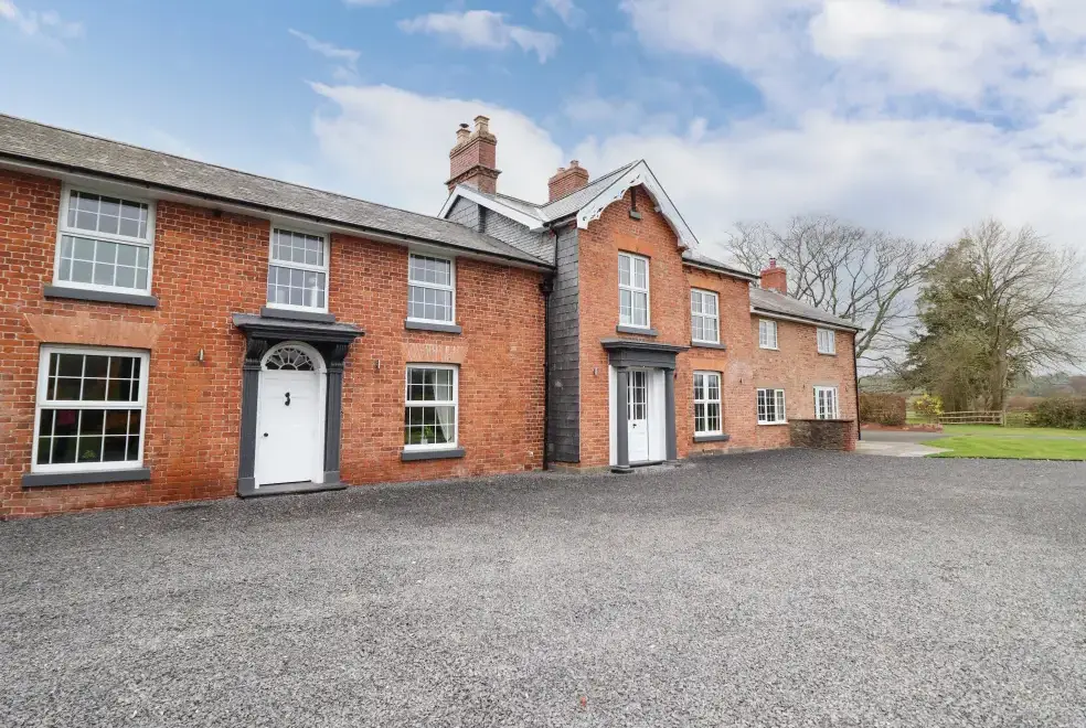 Bodaioch Hall, from the outside