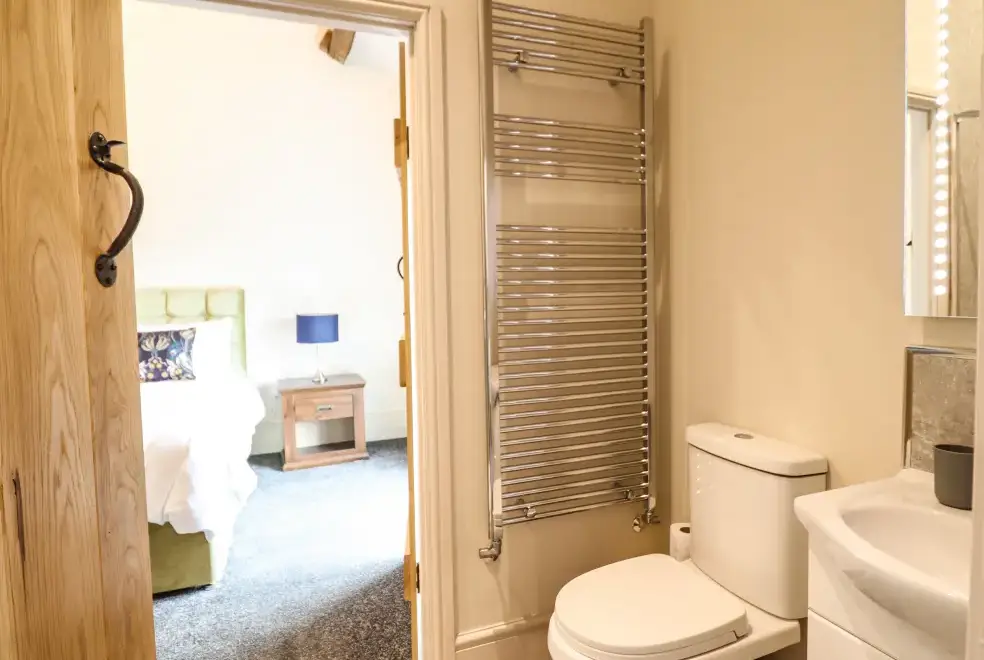 Ensuite bathroom at Bodaioch Hall